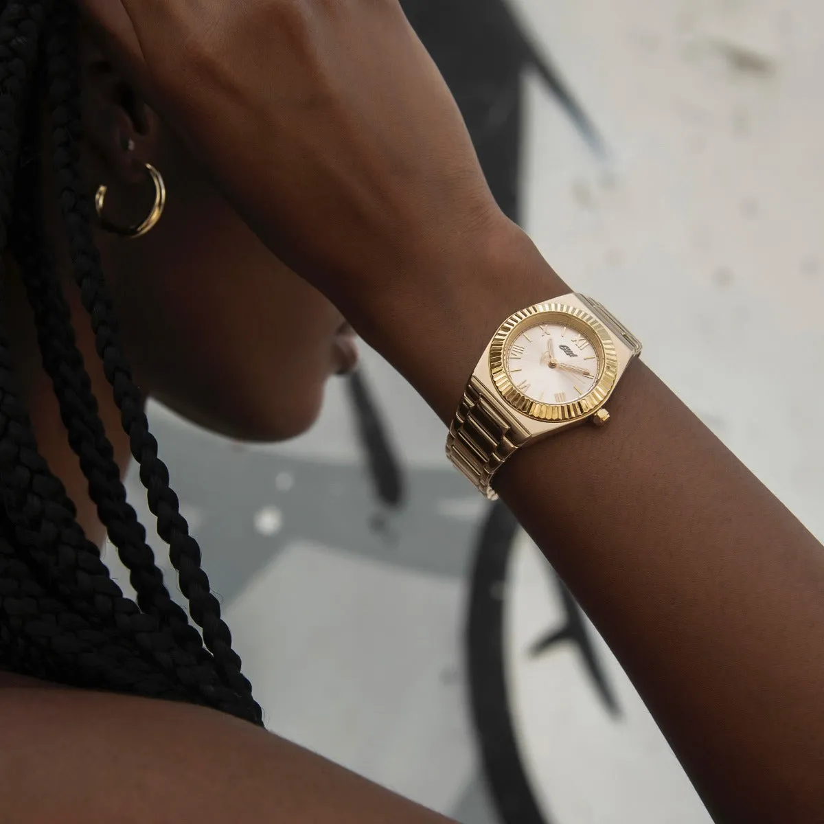 42MM Fluted Bezel Alpha Era® in Yellow Gold