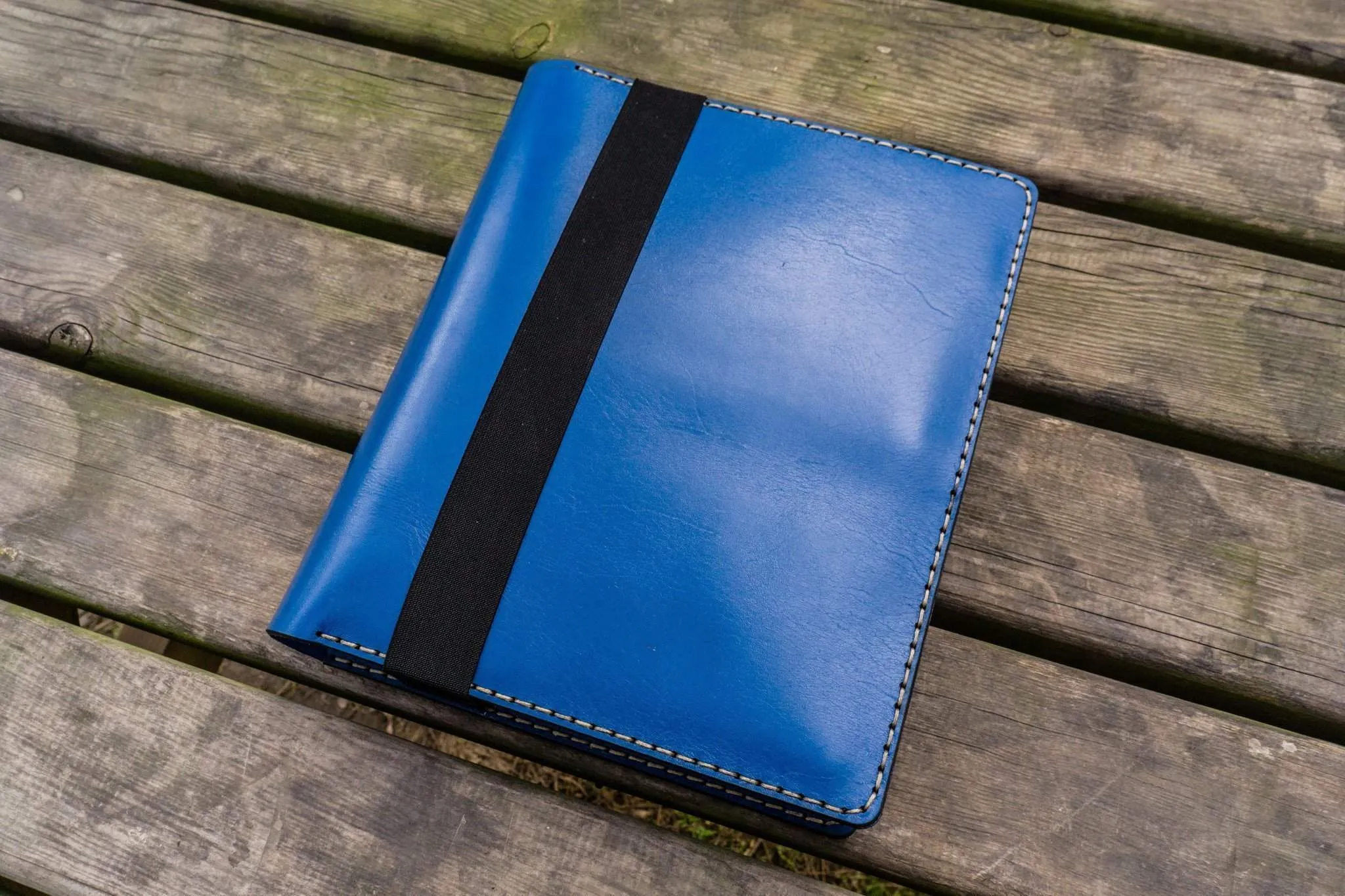 Composition Notebook Cover With iPad Air/Pro Pocket - Blue