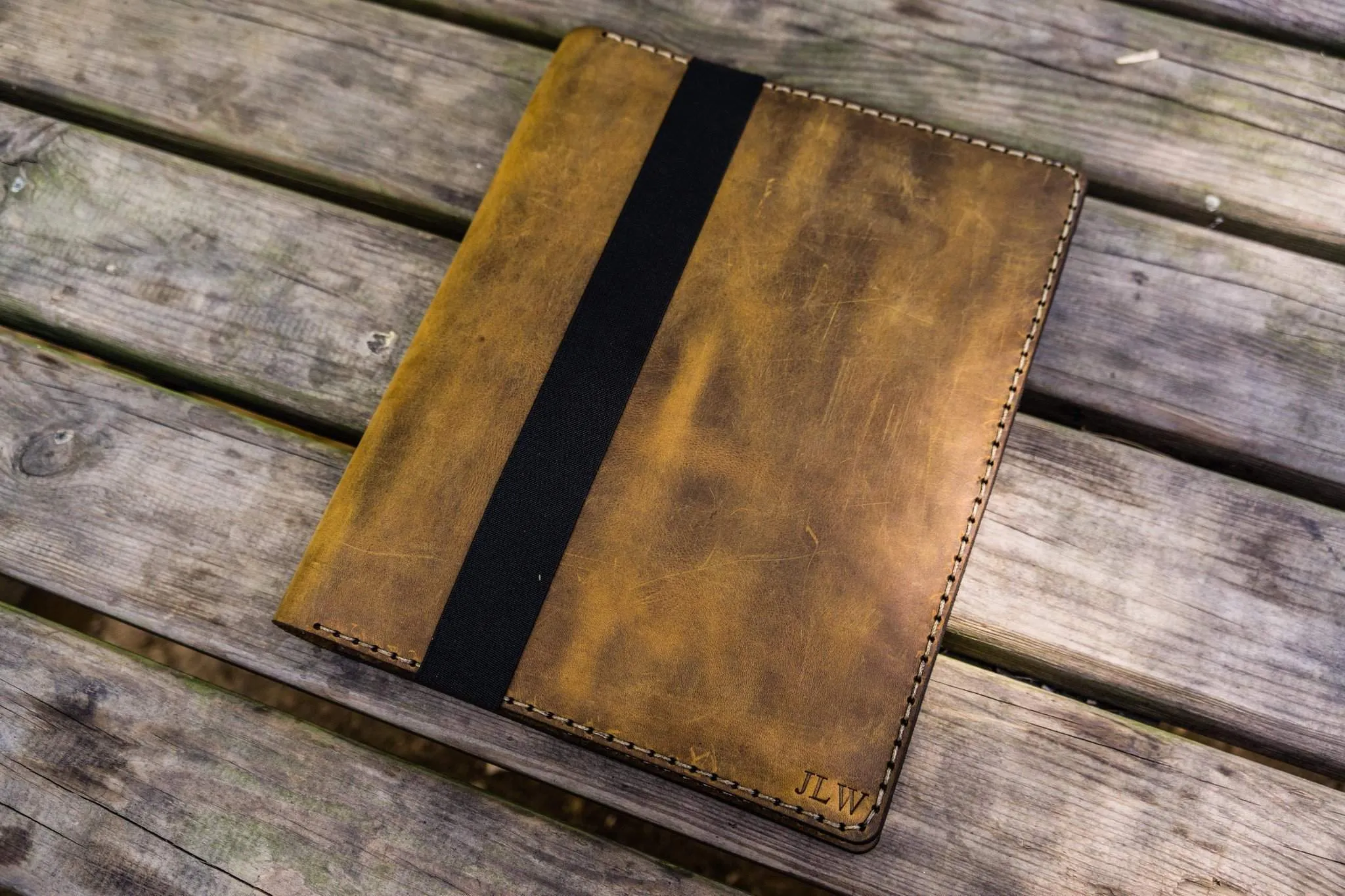 Composition Notebook Cover With iPad Air/Pro Pocket - Crazy Horse Brown