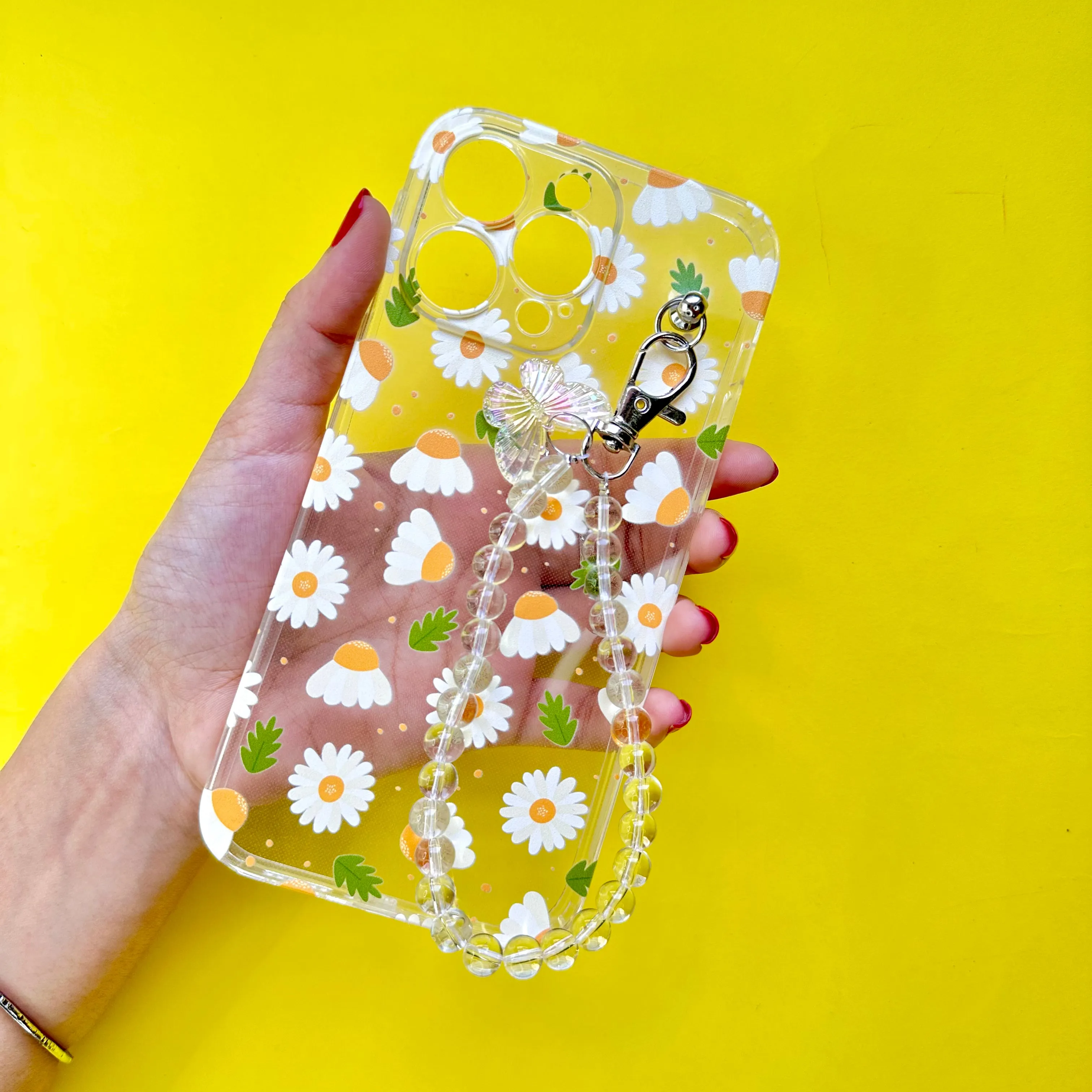 DaisyBaezy Transparent Pearlfly Fall Chain Phone Cover