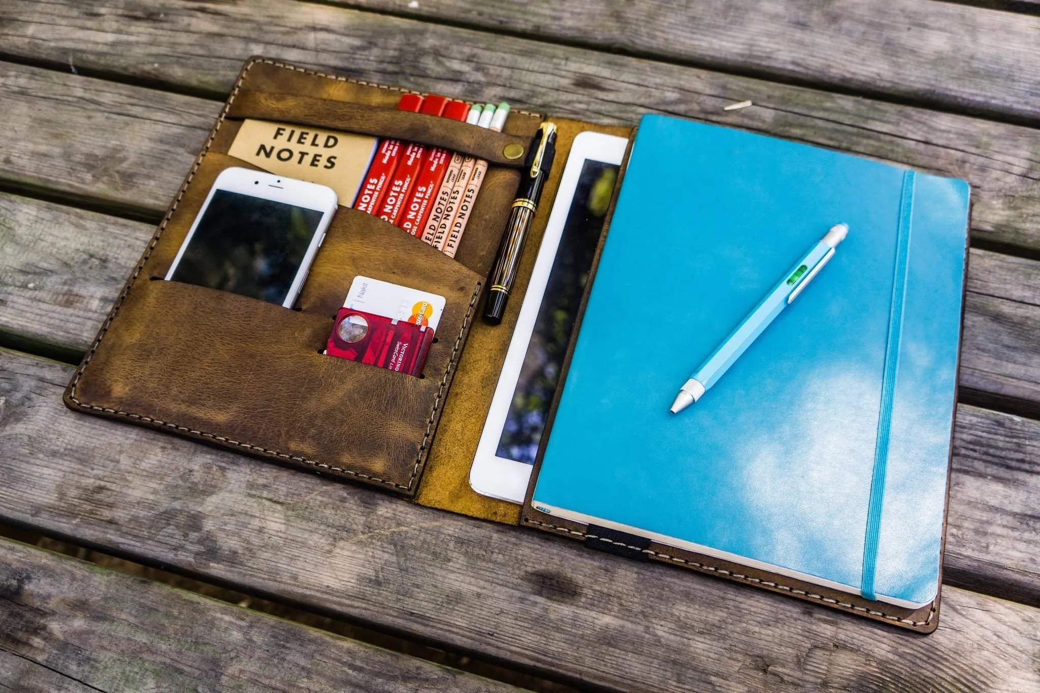 iPad Air/Pro & Extra Large Moleskine Cover - Crazy Horse Brown