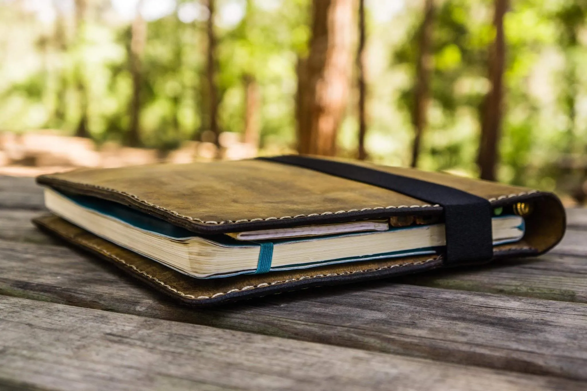 iPad Air/Pro & Extra Large Moleskine Cover - Crazy Horse Brown