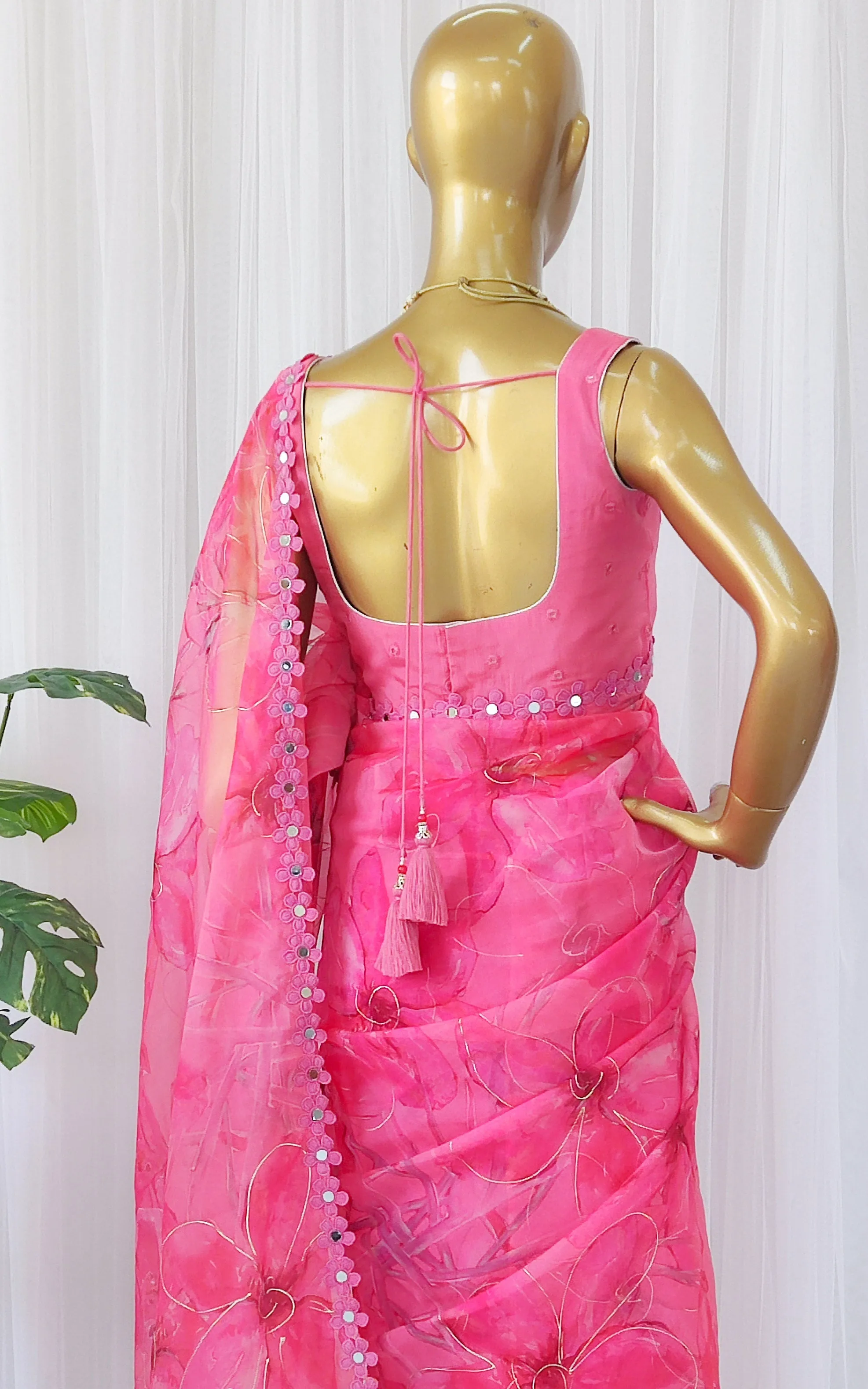 Pink Floral Organza Mirrorwork Saree