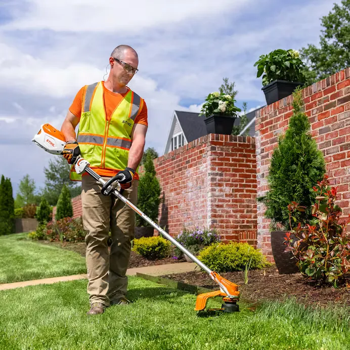 Stihl | FSA 86 R Battery Trimmer | w/ AP 200 battery & AL 301 charger (FSA86-AP200-AL301-COMBO)